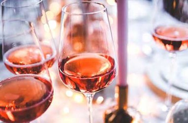 Rose Rainbow: A Look Into the Colour Gradient of Pink Wine Image