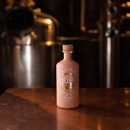 View Poetic License Strawberries & Cream Gin 70cl number 1