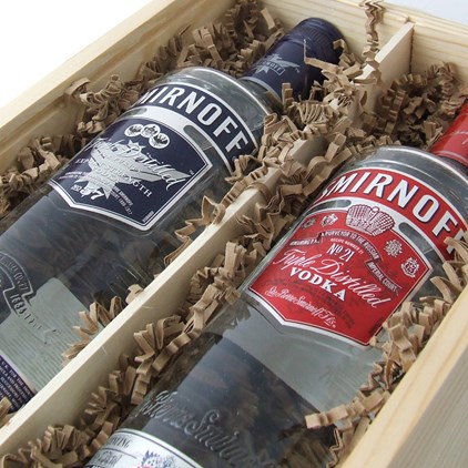 View The Lakes Vodka 70cl with Bohemia Quadro Tumblers number 1
