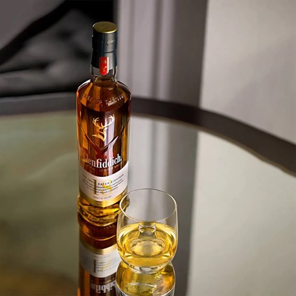 View Glenfiddich 18 Year Old Single Malt Scotch Speyside Whisky 70cl number 1