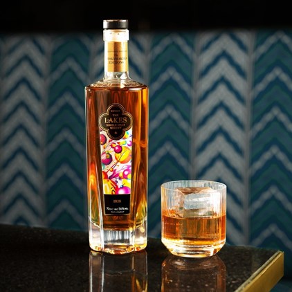 View The Lakes Single Malt Whiskymakers Edition Iris 70cl number 1