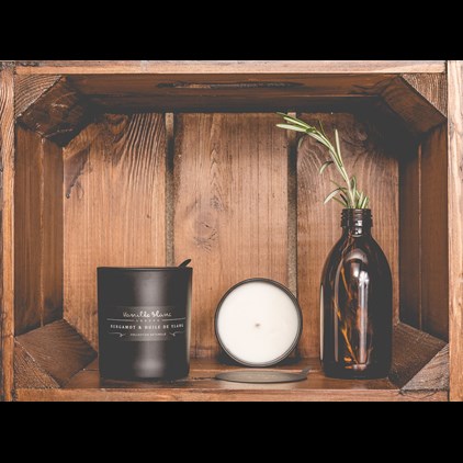 View Vanilla Blanc Matt Edidtion Kosher Soy Candle - Bergamot & Huile de Ylang number 1