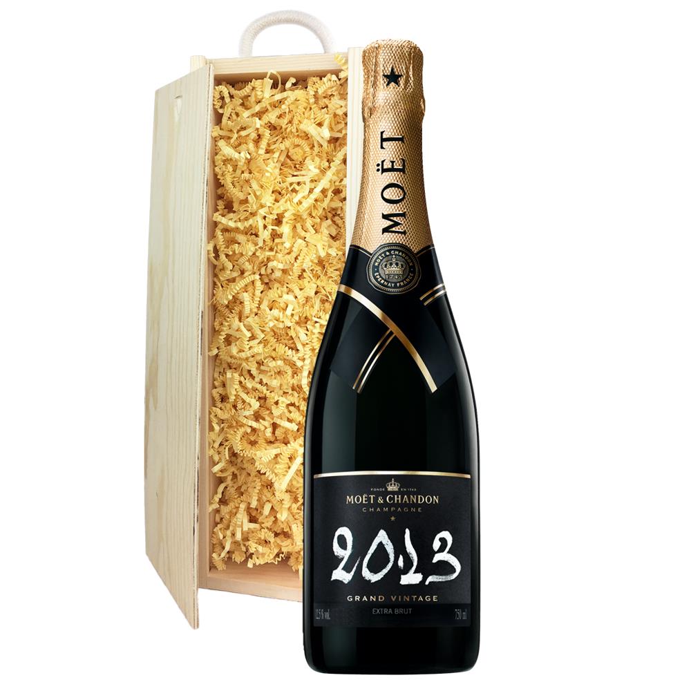 Wooden Sliding Lid Gift Box With Moet And Chandon Brut, Vintage, 2013