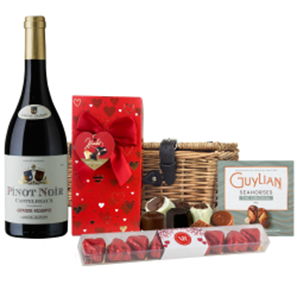 Buy Castelbeaux Pinot Noir 75cl Red Wine And Chocolate Love You Hamper