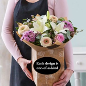 Buy Pastel Hand-tied bouquet made with the finest flowers