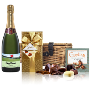 Buy Personalised Champagne - Golf Label And Chocolates Hamper